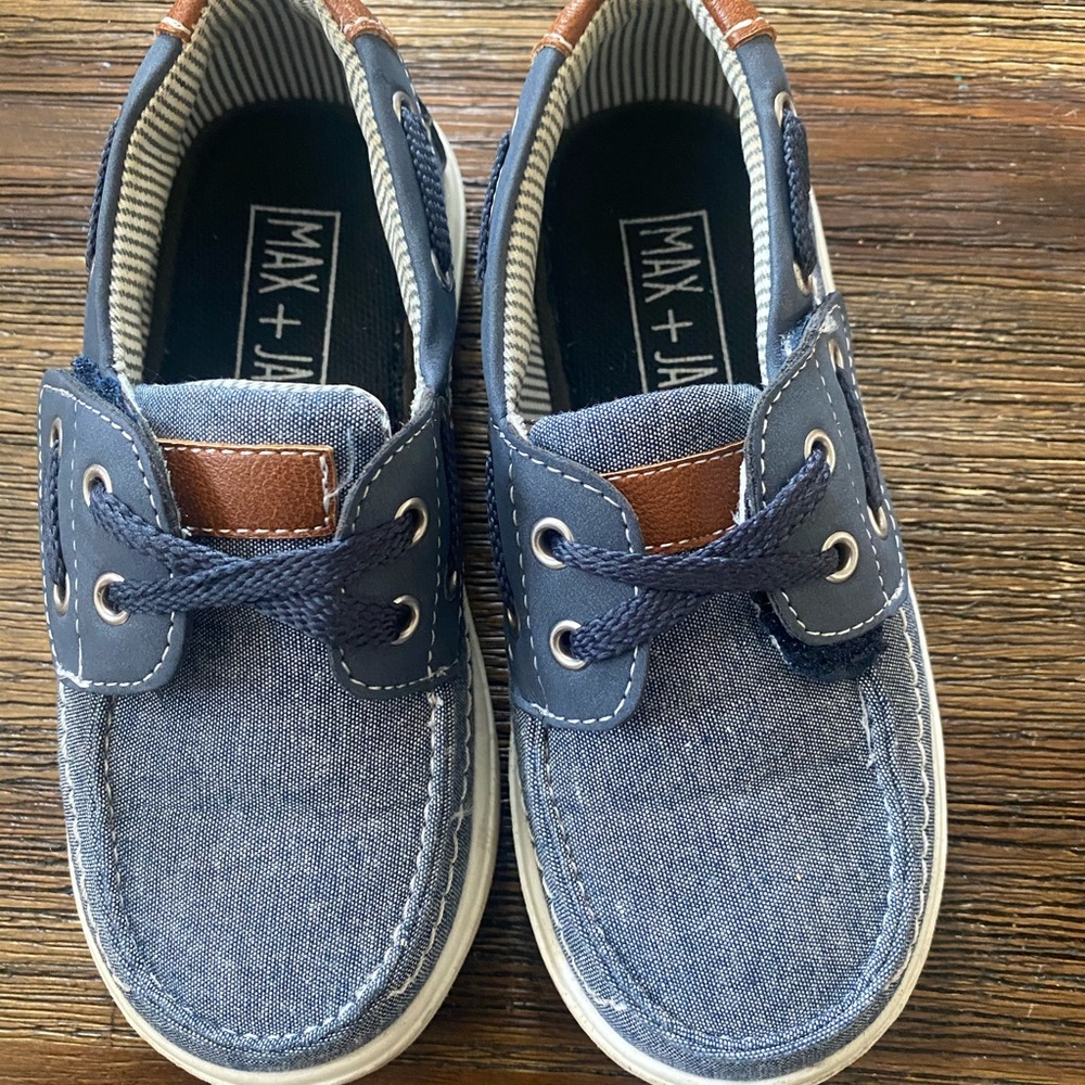 Boys MAX + JAKE boat shoes